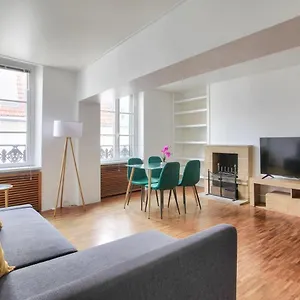 3 Bedrooms Le Marais Beauregard Paris